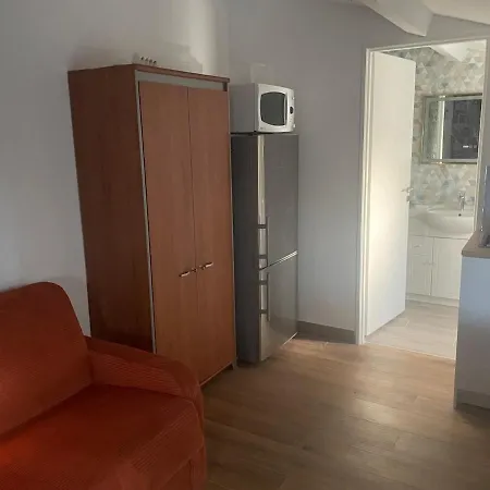 Modern With Ac - 10 Min To Lyon Airport & Tram T3
